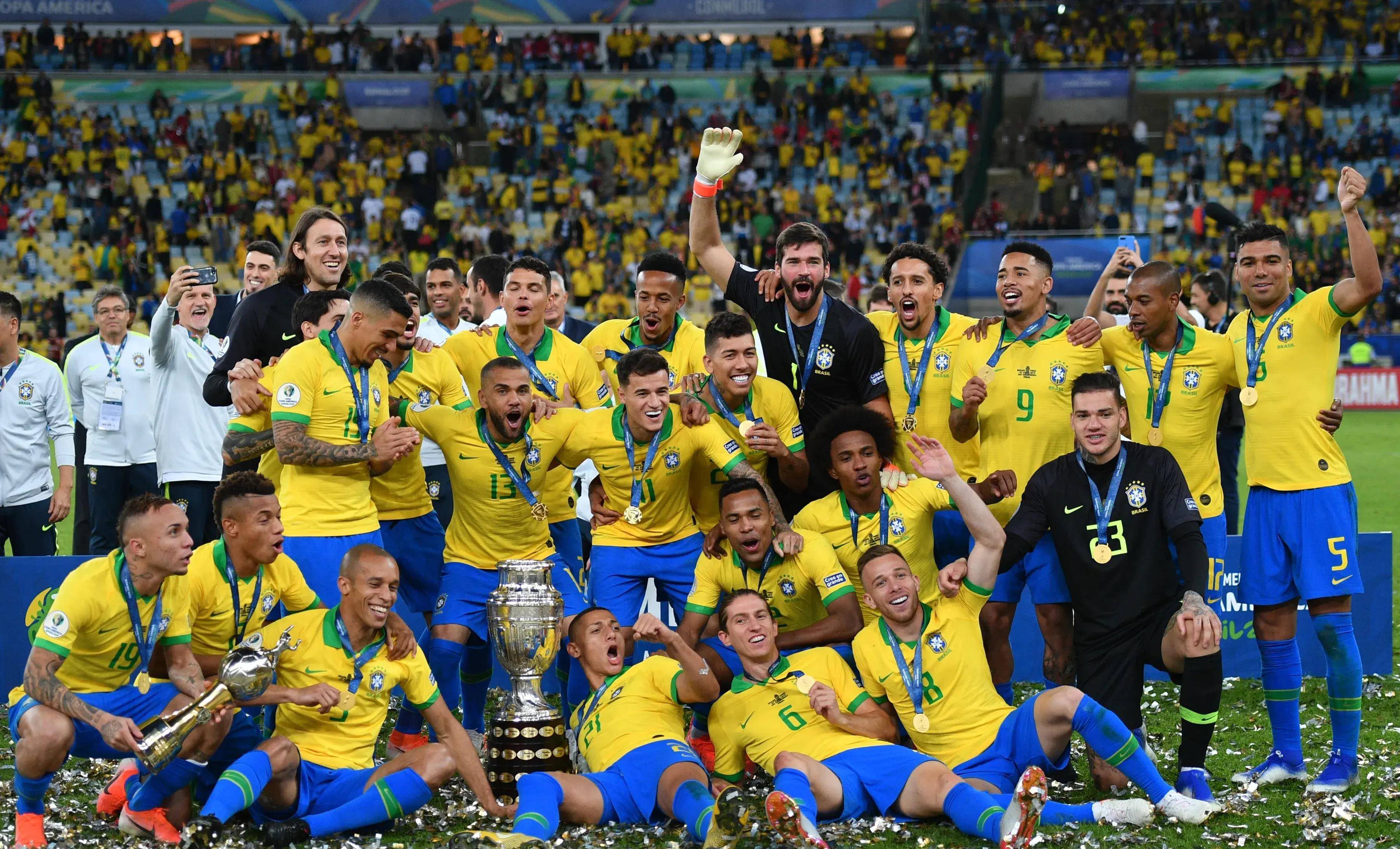 巴西球队在国际比赛中勇夺桂冠的简单介绍 巴西球队在国际比赛中勇夺桂冠的简单介绍