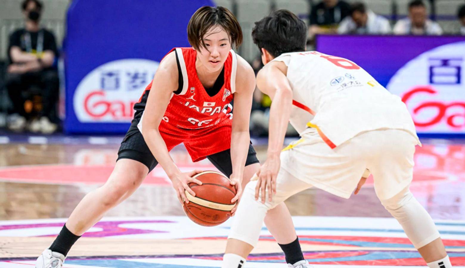 墨西哥女篮成功应对压力,逆袭获得北美篮球冠军 墨西哥女篮成功应对压力,逆袭获得北美篮球冠军