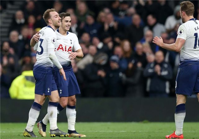 包含摩尔多瓦连胜不绝,小组头名晋级势不可挡的词条 包含摩尔多瓦连胜不绝,小组头名晋级势不可挡的词条