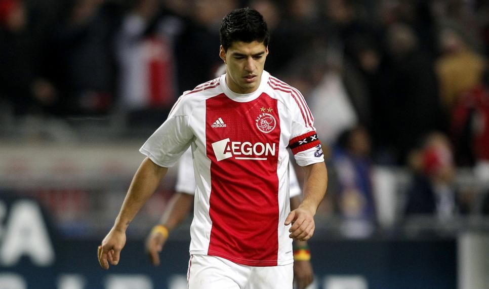 关于阿贾克斯惊艳表现,展现团队精神的信息 关于阿贾克斯惊艳表现,展现团队精神的信息