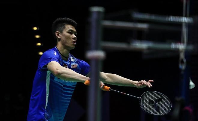 中国队完胜日本队，安赛龙刷新纪录的简单介绍