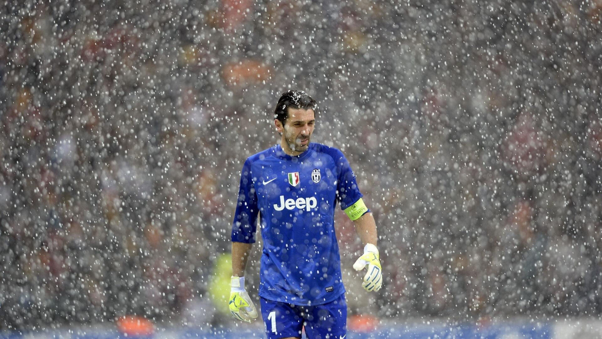 拉亚大场面先生！荷兰决胜局一锤定音，莱比锡红牛饮恨出局